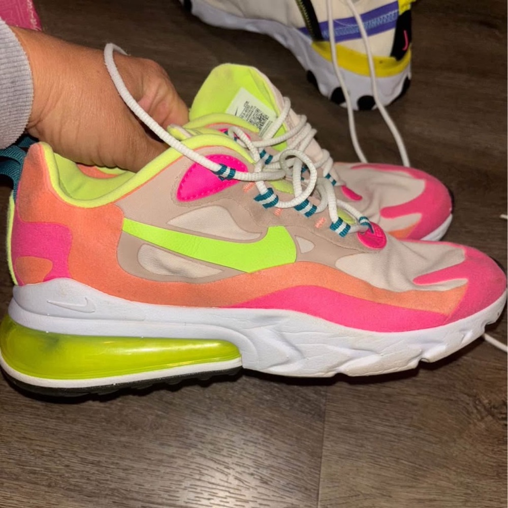 Nike React Air Max 270 Sz 9 Pink Volt Women's Multicolor Air Max Sneakers